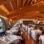 & Monasterio De 호텔