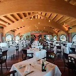 호텔 & Monasterio De