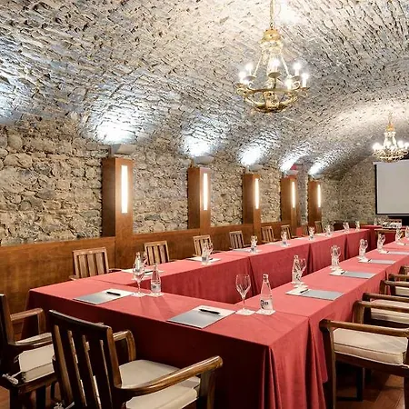 & Monasterio De Hotel