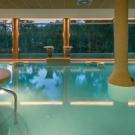 & Monasterio De Ξενοδοχείο Boltaña