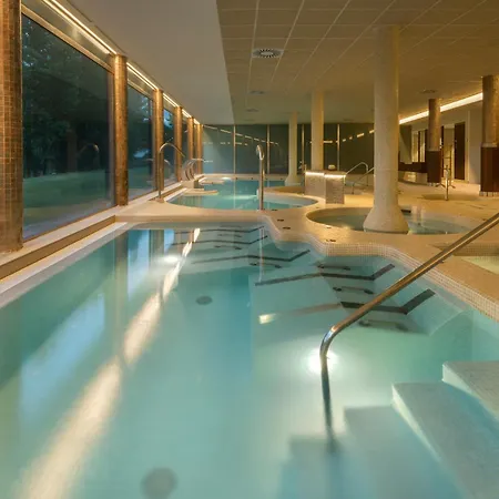 & Monasterio De Hotel