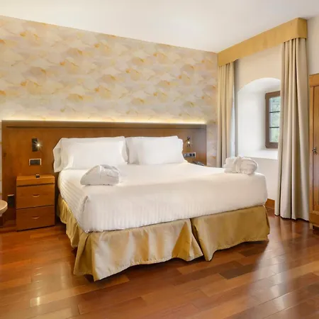 & Monasterio De 5* 볼타나