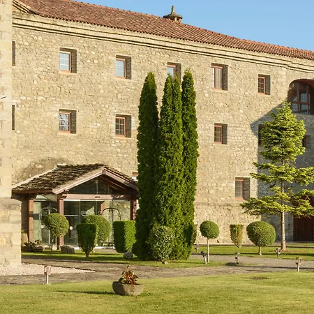 Hotel & Monasterio De Boltaña