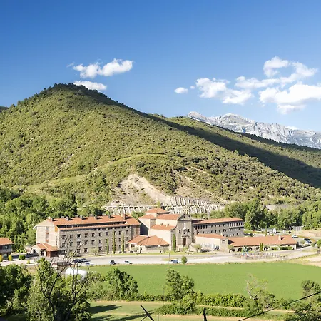 Otel & Monasterio De