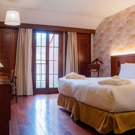 & Monasterio De Otel