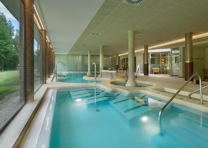 & Monasterio De Hotel