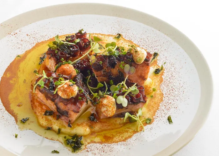 & Monasterio De Ξενοδοχείο Boltaña