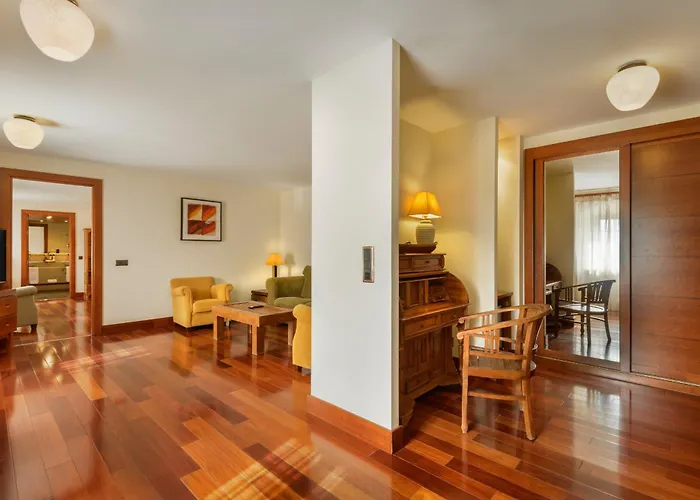 & Monasterio De 5* Boltaña