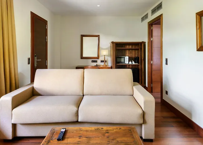 Hotel & Monasterio De