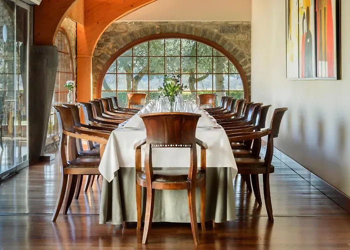 & Monasterio De Boltaña