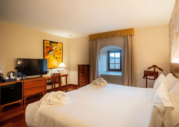 Hotel & Monasterio De